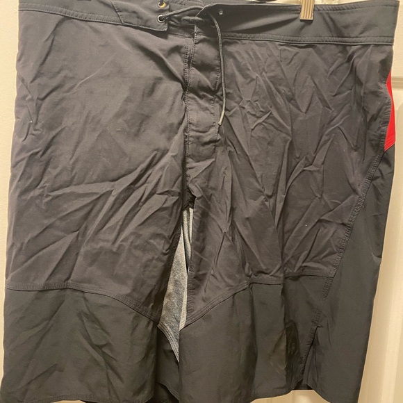 Reebok Crossfit Shorts Men’s Pocket Stretch Material Length 21” Black Red SZ LG - Picture 8 of 15